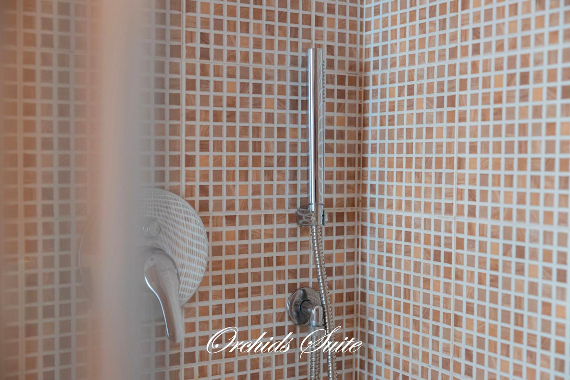 Orchids Suite บารี ภายนอก รูปภาพ